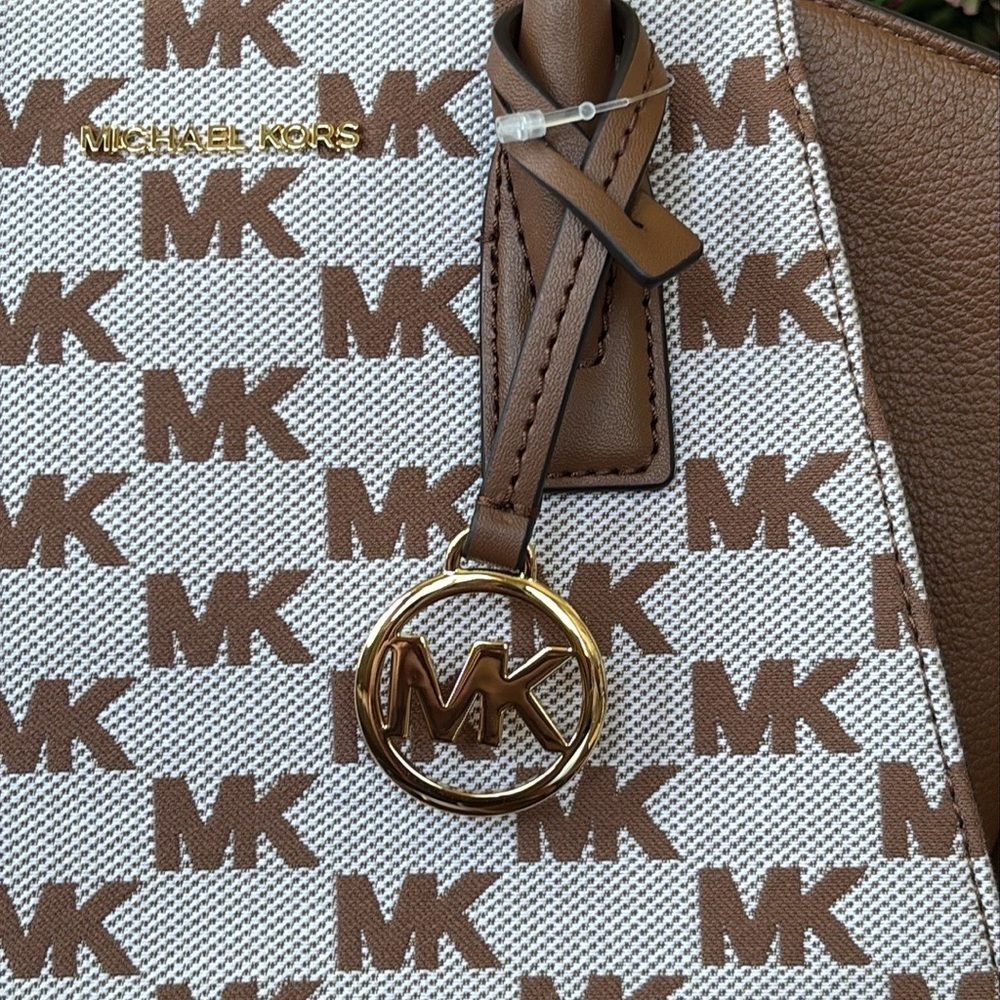 Brand New Michael Kors Avril Luggage Top Zip Satchel Logo Jacquard Crossbody - Picture 6 of 15